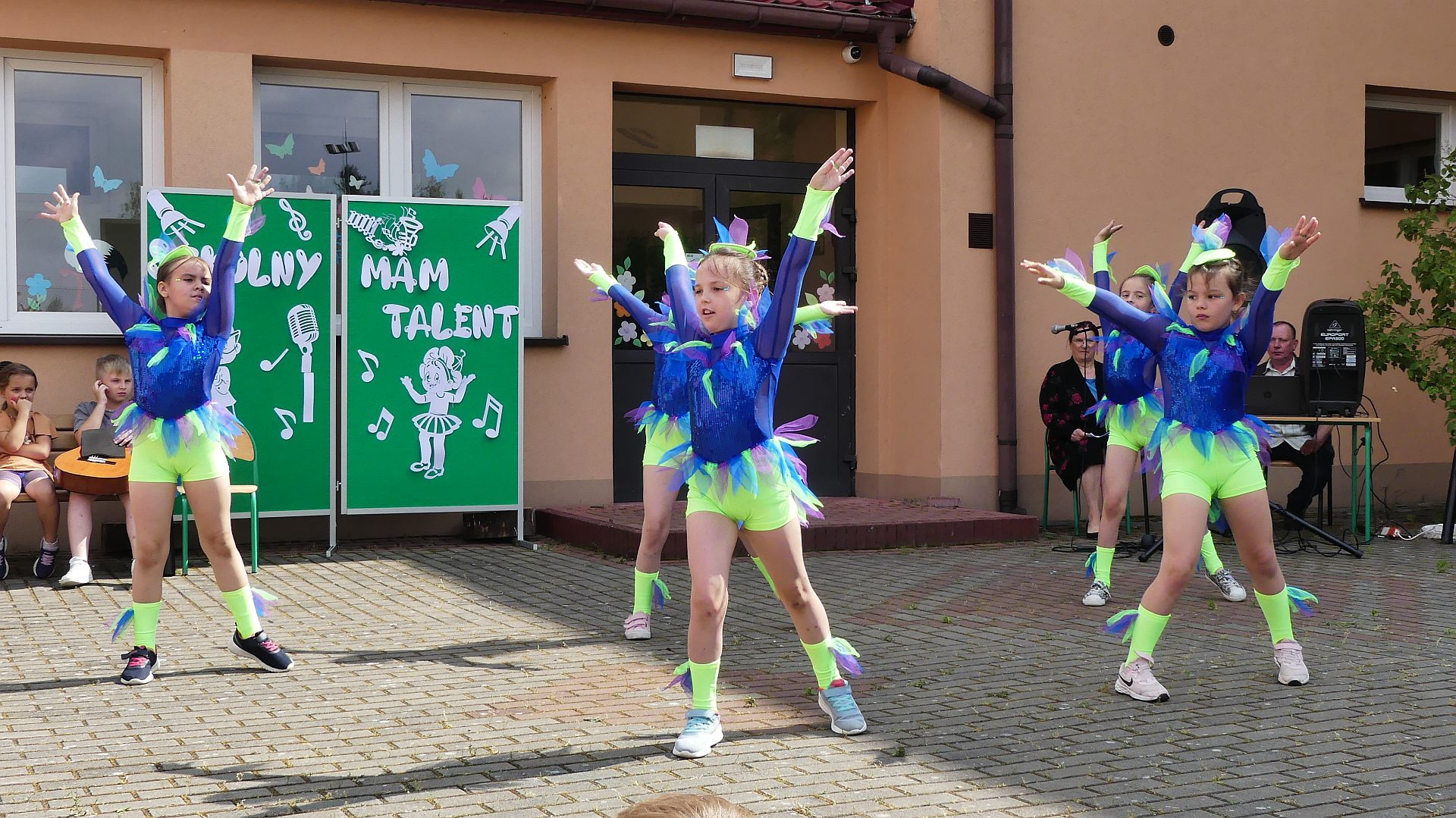 Hdimgfe4e9bced67dcc1baae7fdb716ee4e