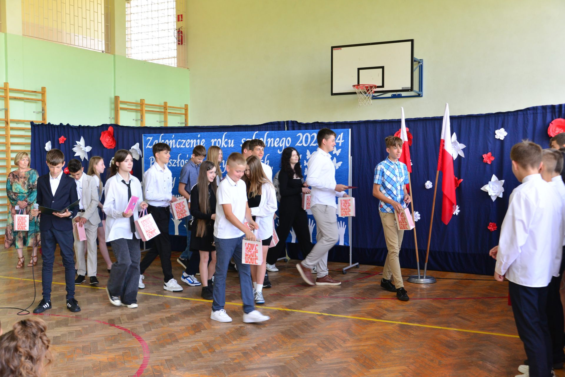 Hdimgb305d0874619701812c7813e23dcef