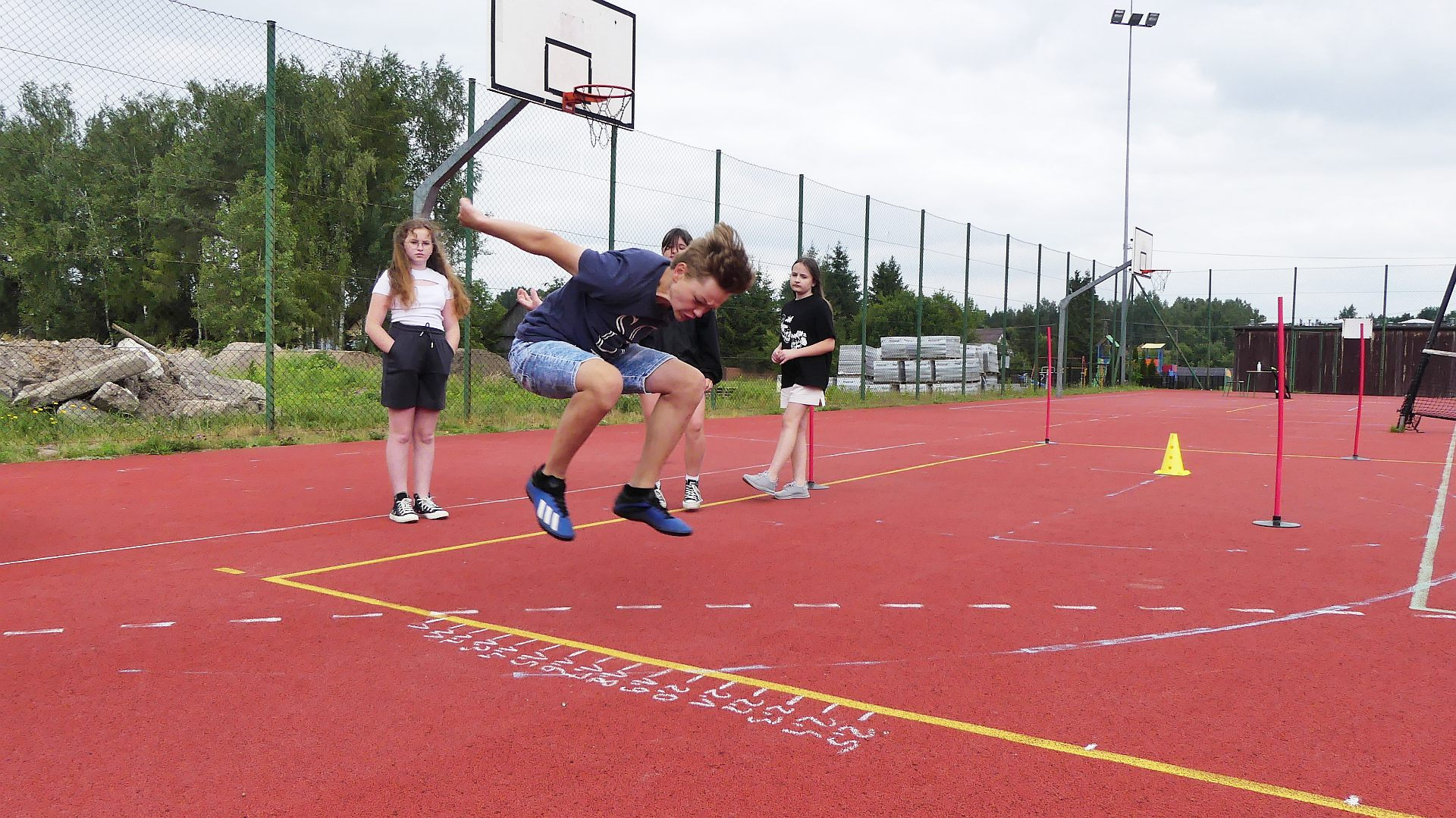 Hdimgd9bf7eceb302bb005f41bbeb1b35fd