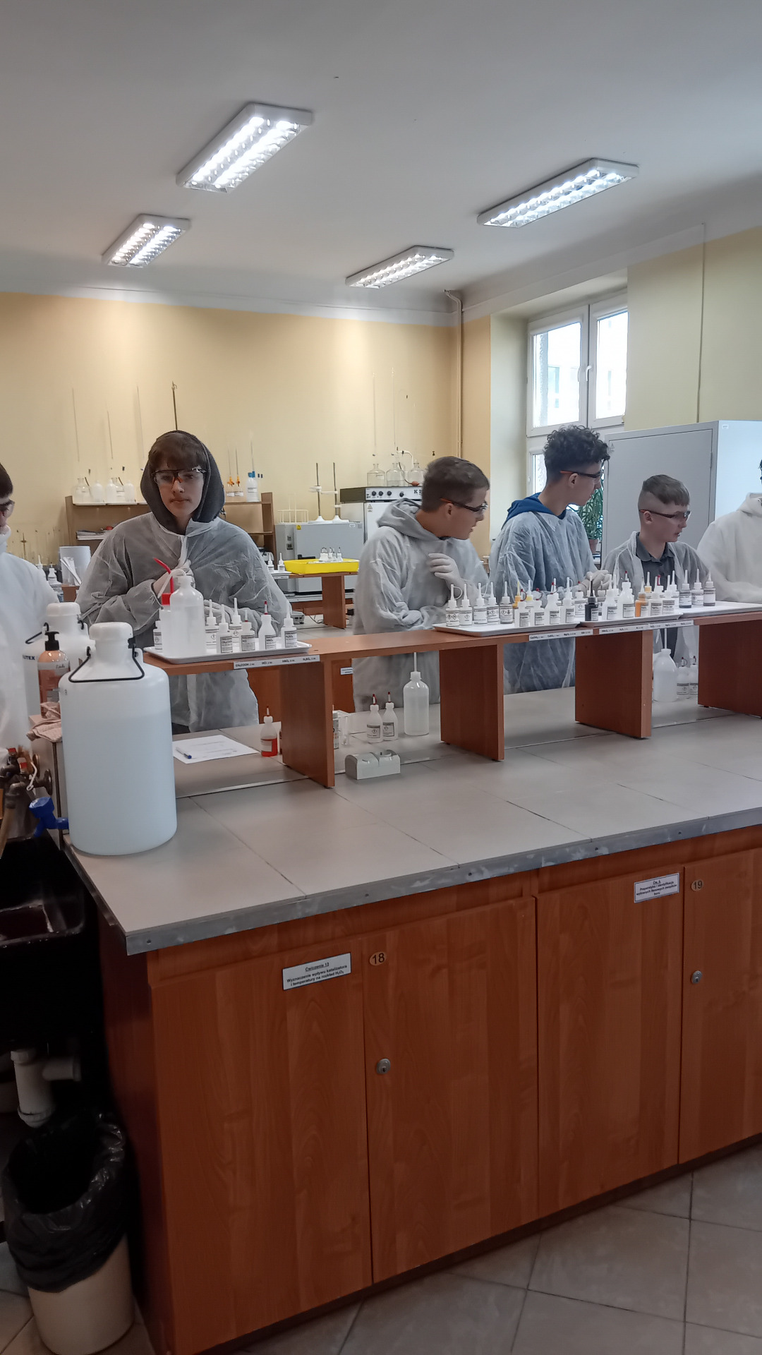 Hdimg8d0c3dac2df57c3e58e9328e0a41a5